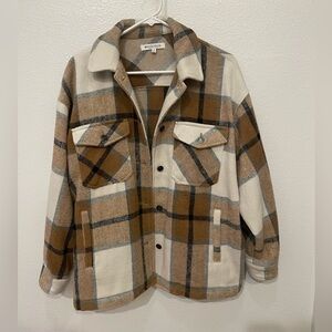 EUC Women’s Flannel Plaid Button-Up Jacket